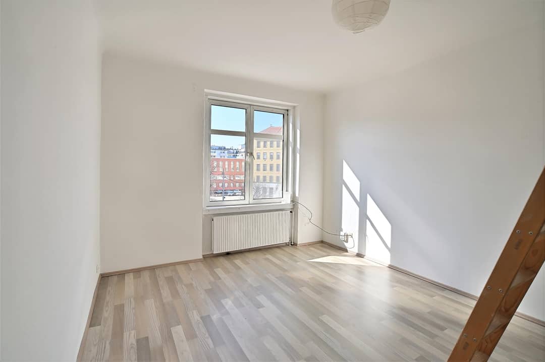 Garconniere Altbau mit heller Raumaufteilung