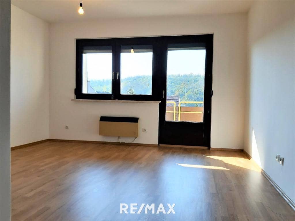 Top sanierte 3-Zimmer-Wwohnung mit Loggia & Garage in Neusiedl am See