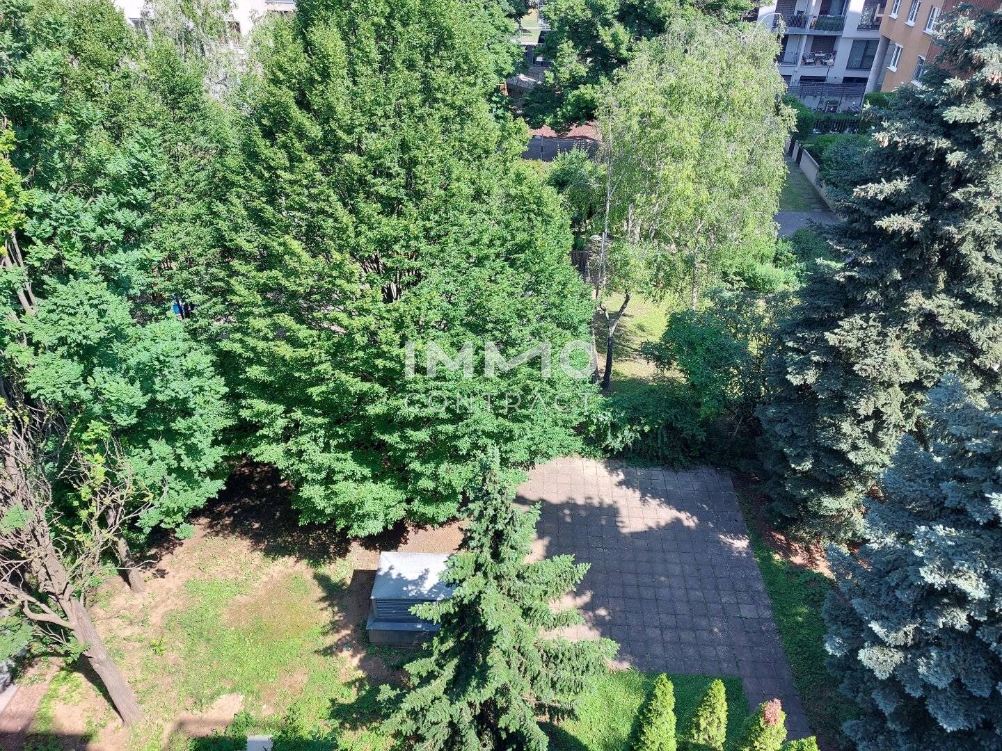 Interesting MEG investor shares at 20.Brigittagasse 13, Object 240/10000 shares with 42 apartments, 1 commercial unit and 42 garage spaces rented