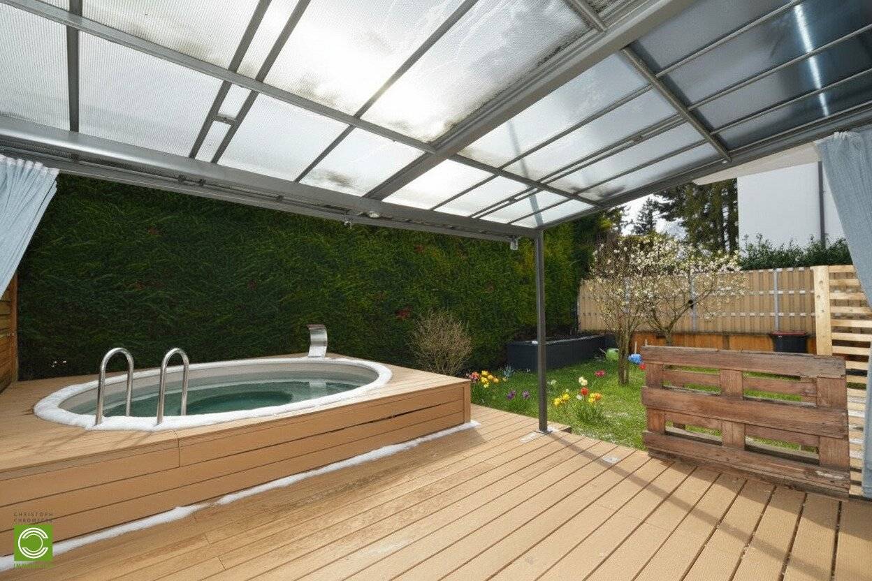 CHRISTOPH CHROMECEK IMMOBILIEN - Brunn am Gebirge - Top semi-detached house with small garden and pool