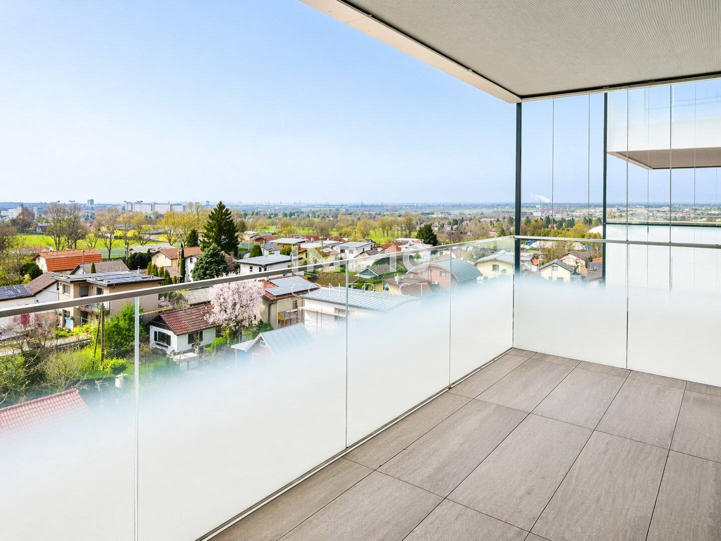 Commission-Free: 4th Floor - Luxury Apartment with Balcony, Rooftop Garden und Palm House