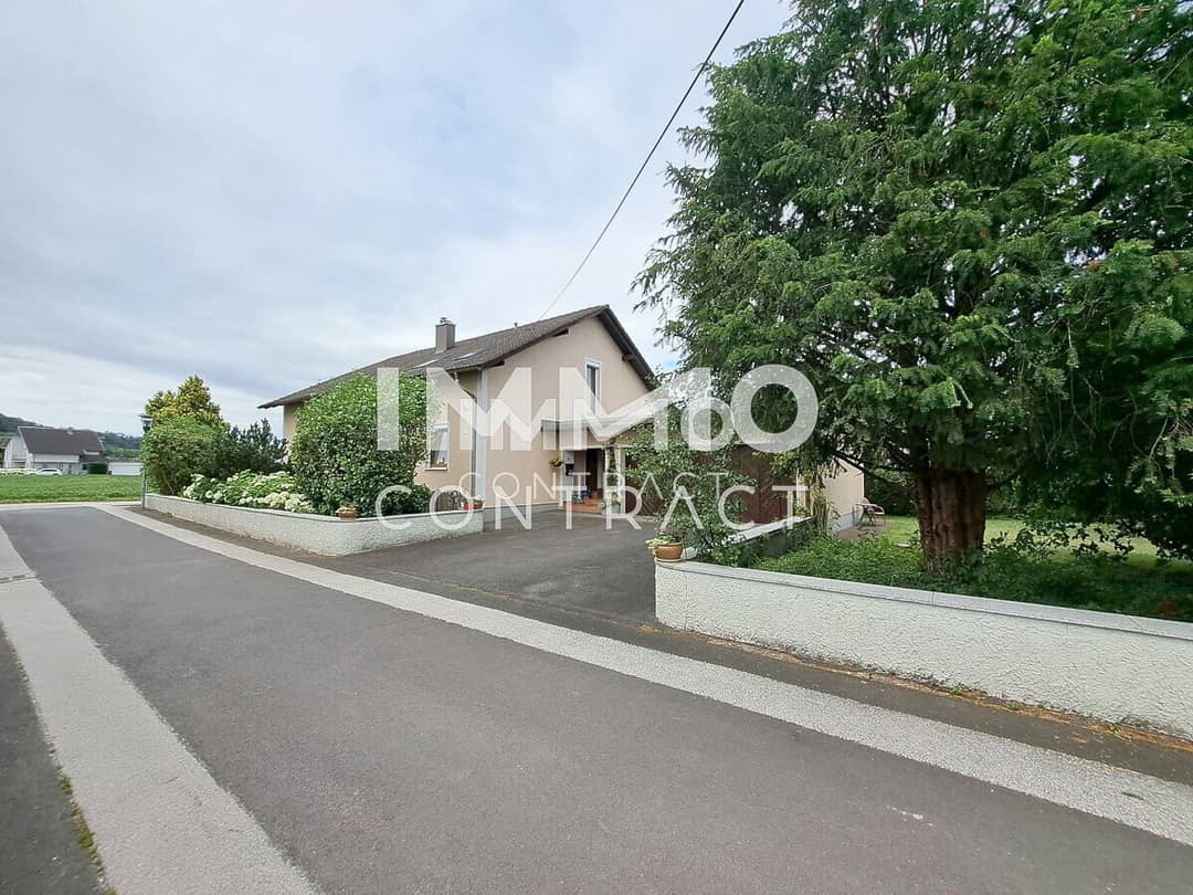 LIEBESVOLLES HAUS MIT DOPPELGARAGE UND SCHÖNEN GARTEN IN ANSFELDEN FÜR INVESTOREN OHNE WOHNBEDÜRFNIS