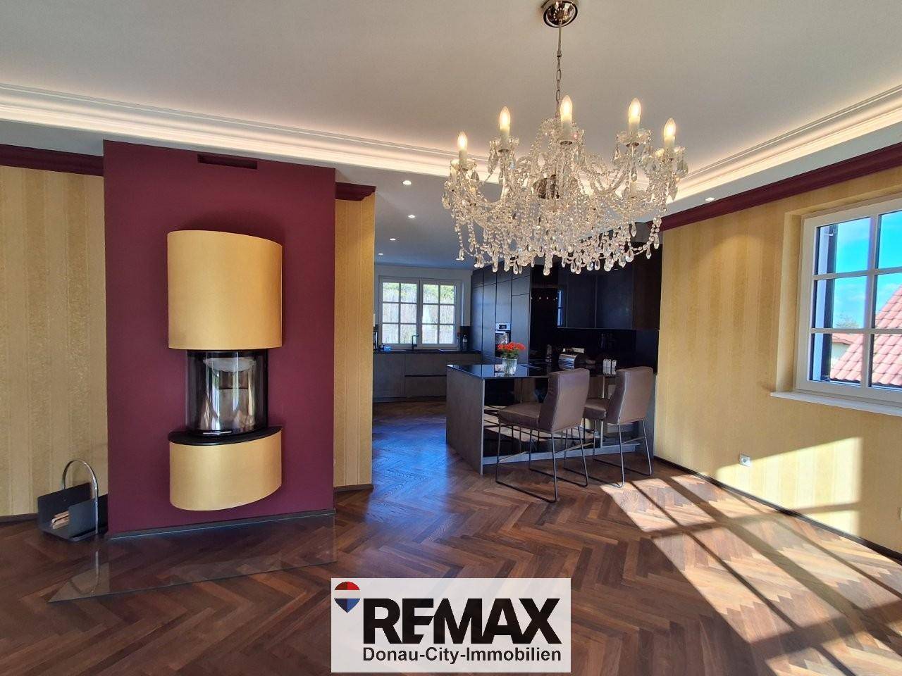 Einfamilienhaus/Villa in Bad Fischau-Brunn – 194 m², 5 Zimmer, zentrale Lage
