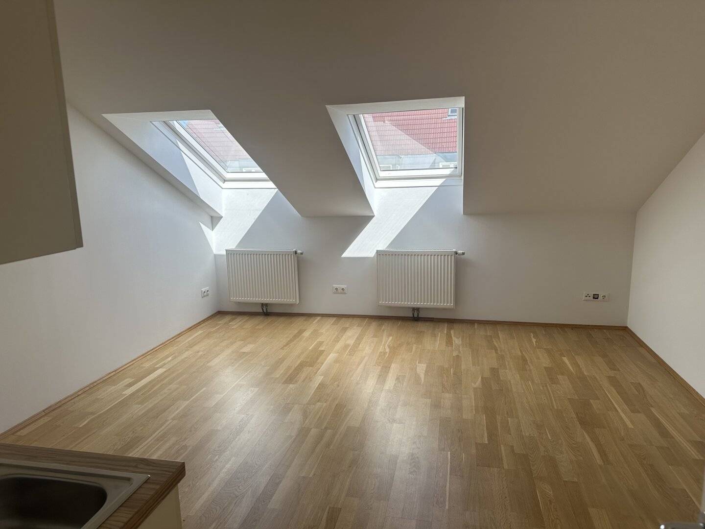Tolle Single-, Studentenwohnung- WOHNEN im Herzen von Favoriten- Top Anlage, in nur 3 Min. bei der U1 Reumannplatz