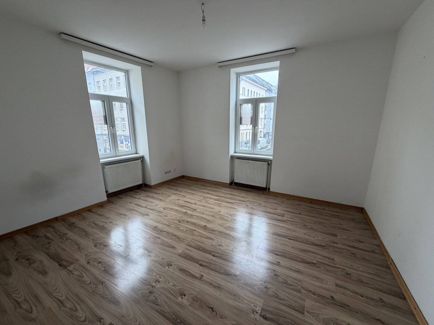 Helle 2-Zimmer-Wohnung in Favoriten nahe U1 Reumannplatz – ideal