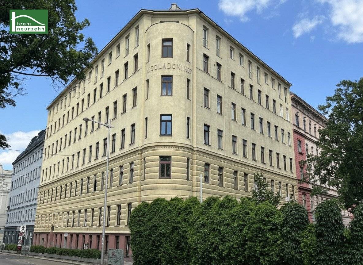 Renovated 2-room apartment in quiet courtyard location with top infrastructure, 1080 Vienna