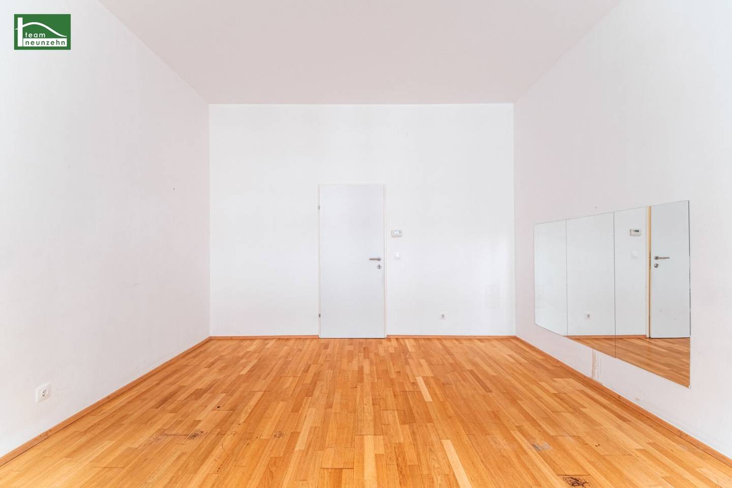 Barrier-reduced ground-floor apartment near Reumannplatz and Antonspark with bathroom and toilet in renovated old building