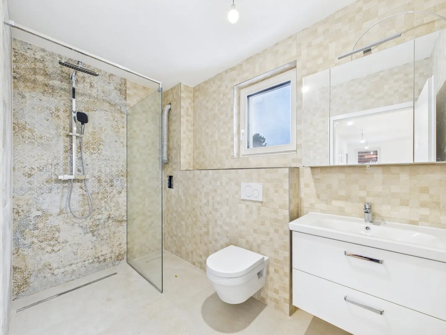 Maisonette apartment garden 80 m² open kitchen