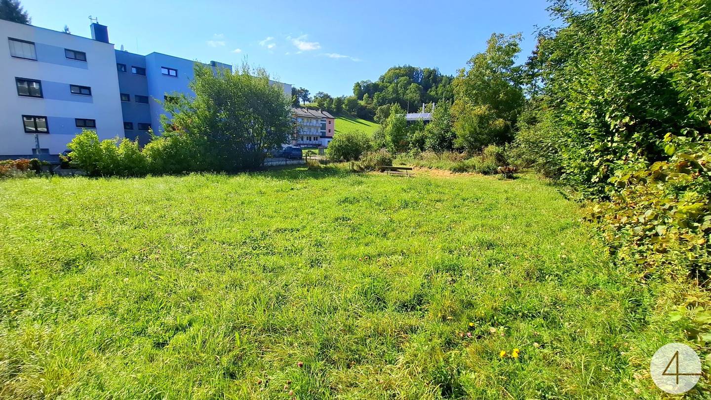 Grundstück in Bad Schallerbach: 814 m², sonnige Zentrumslage