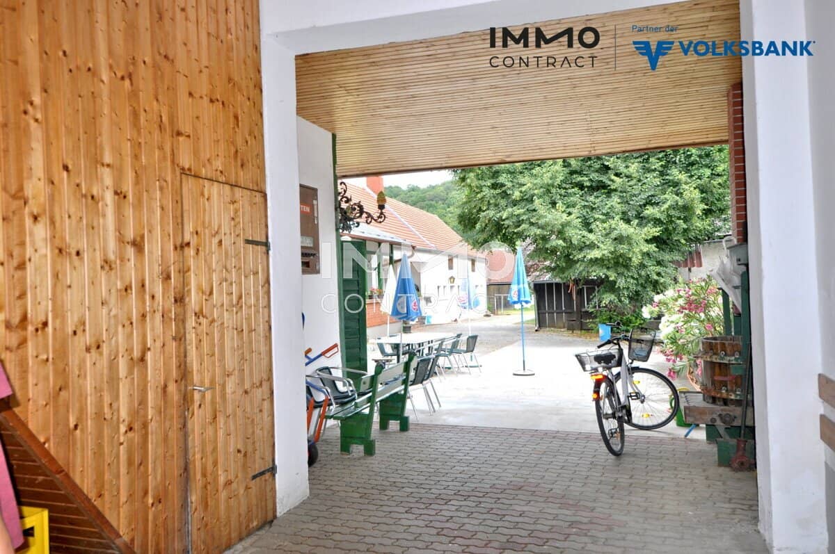 GASTHOF - Restaurant mit Gastgarten im Innenhof und 5 Gästezimmern