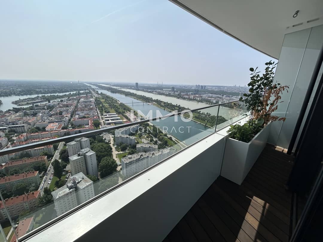 Upper floor apartment brand new Danube view balcony