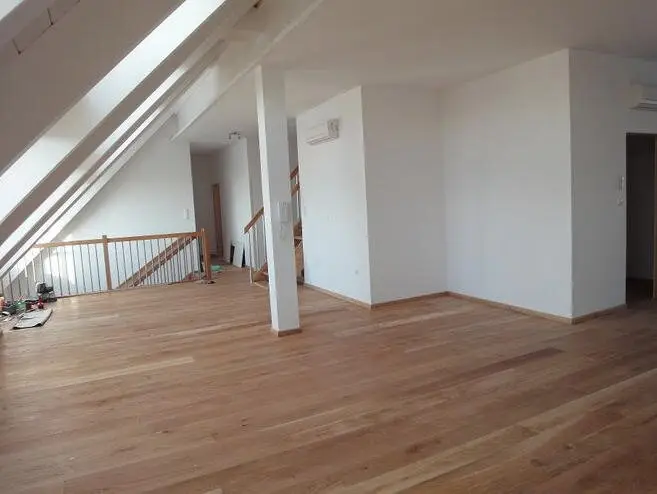 Traumlage Alte Donau: ANLAGEOBJEKT Dachterrassen Penthouse-Wohnung + 2 Terrassen auf Wohnebene