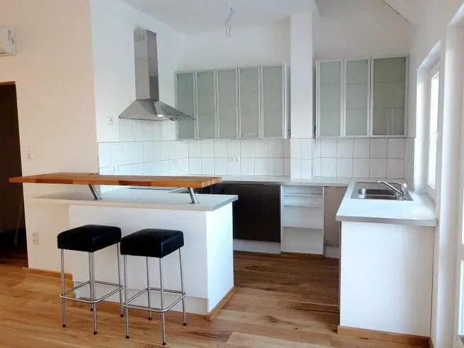 Traumlage Alte Donau: ANLAGEOBJEKT Dachterrassen Penthouse-Wohnung + 2 Terrassen auf Wohnebene