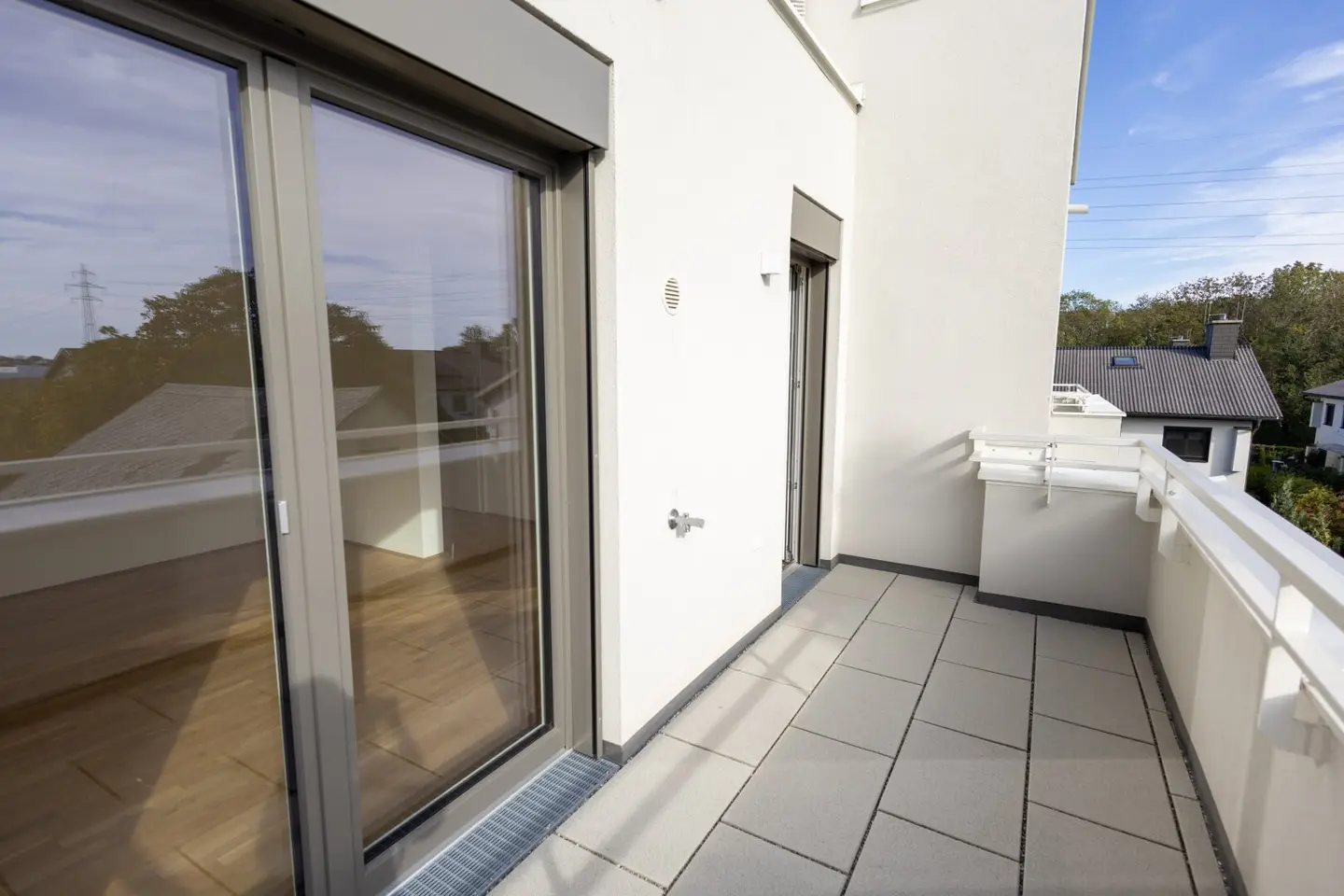Dachgeschosswohnung ruhig gelegen mit Terrasse und Balkon am Mühlwasser
