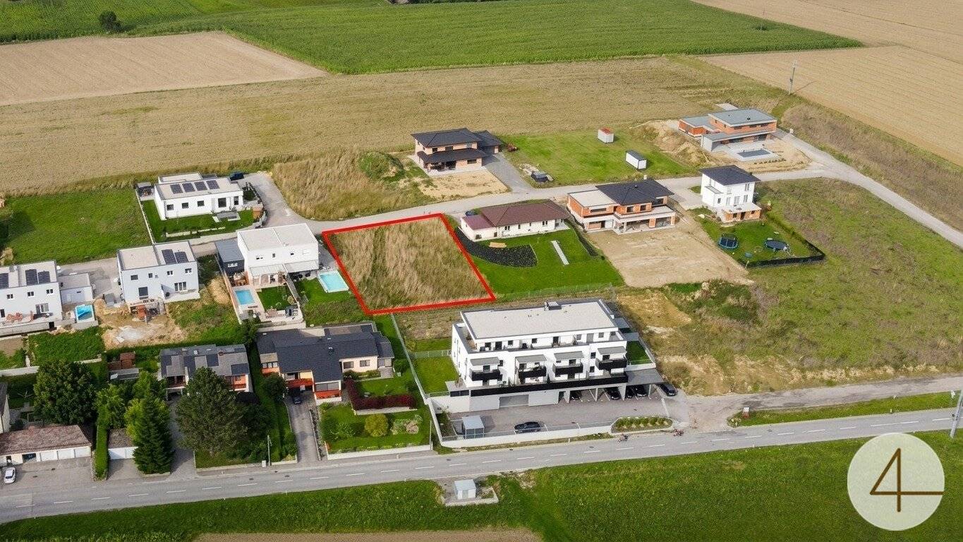 In sonniger Lage mit 4 Schlafzimmer und Garage