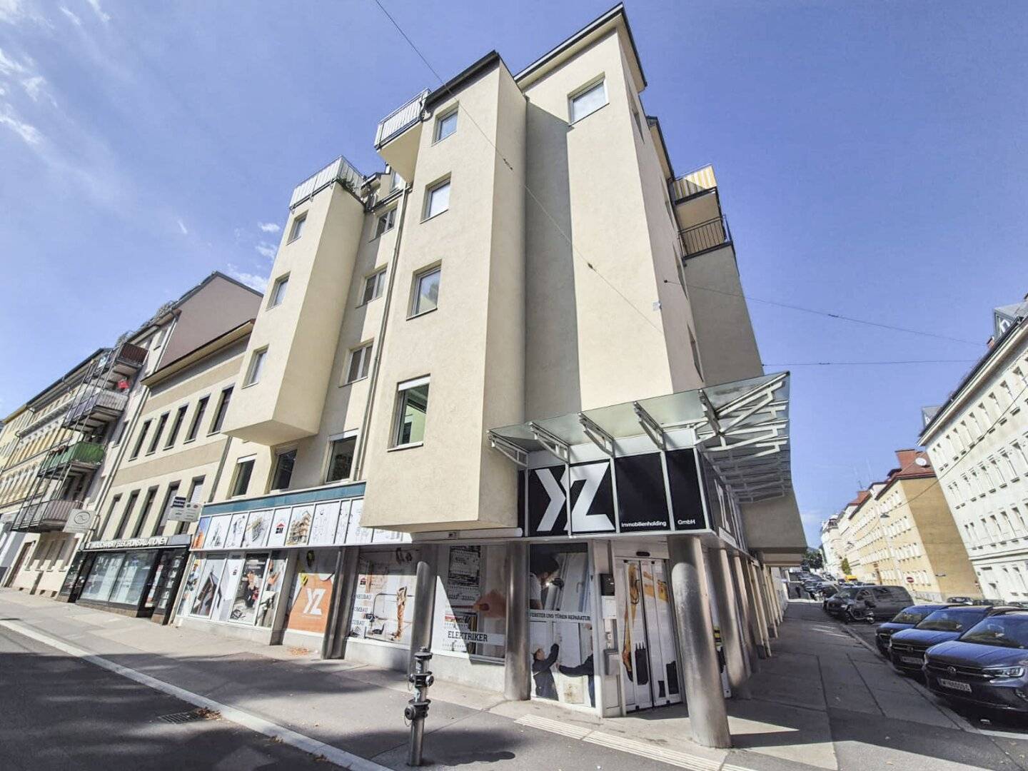 Multifunctional commercial space (office, practice, retail premises, ...)