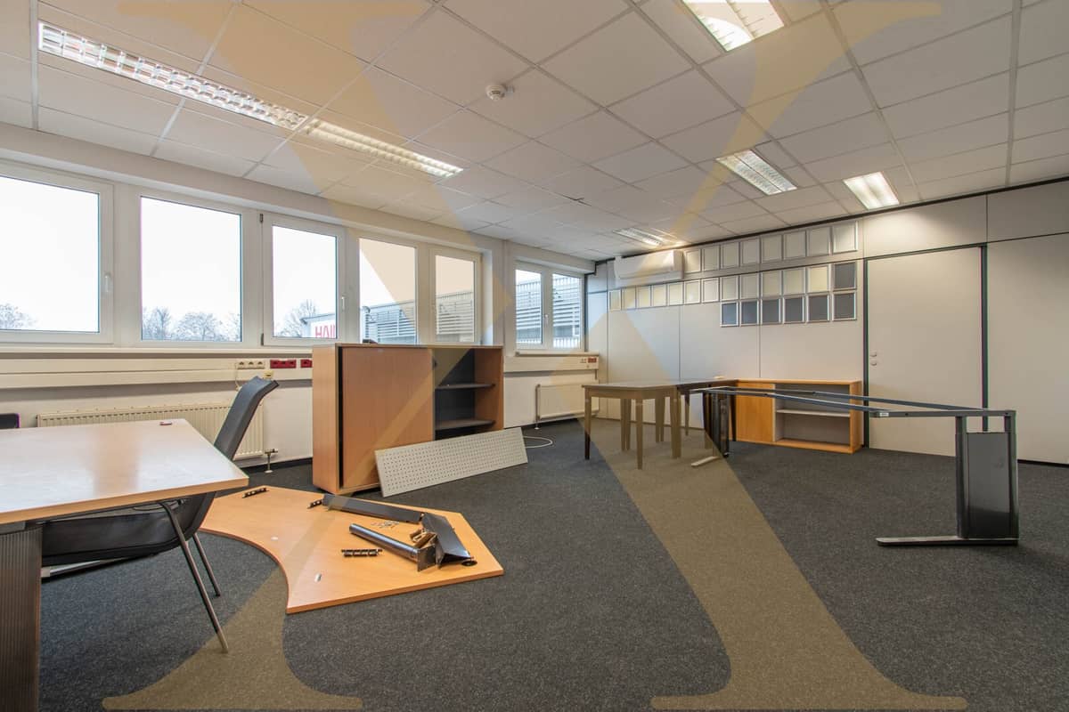 Bürofläche in Linz, ca. 35,47 m² im 1.OG, erweiterbar, Parkplatz