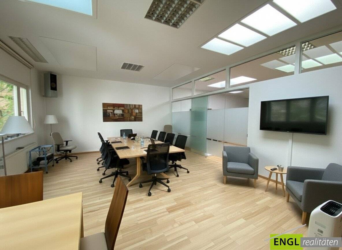 Perfekte Geschäftsadresse! Ordination, Praxis, Geschäftslokal, Büro, Therapie- und Fitness Studio, 55 m2 Wohnbüro und 2 TG Plätze