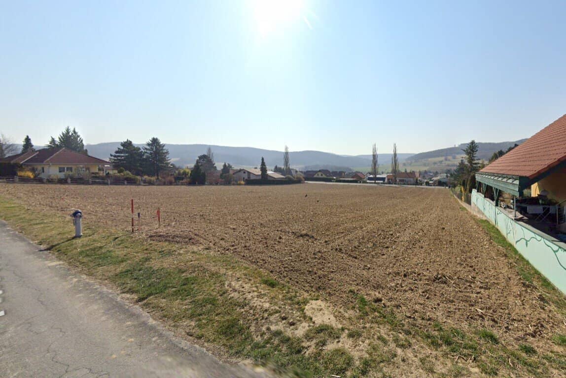 Elsbach (Sieghartskirchen): divisible, drivable from both sides building plot