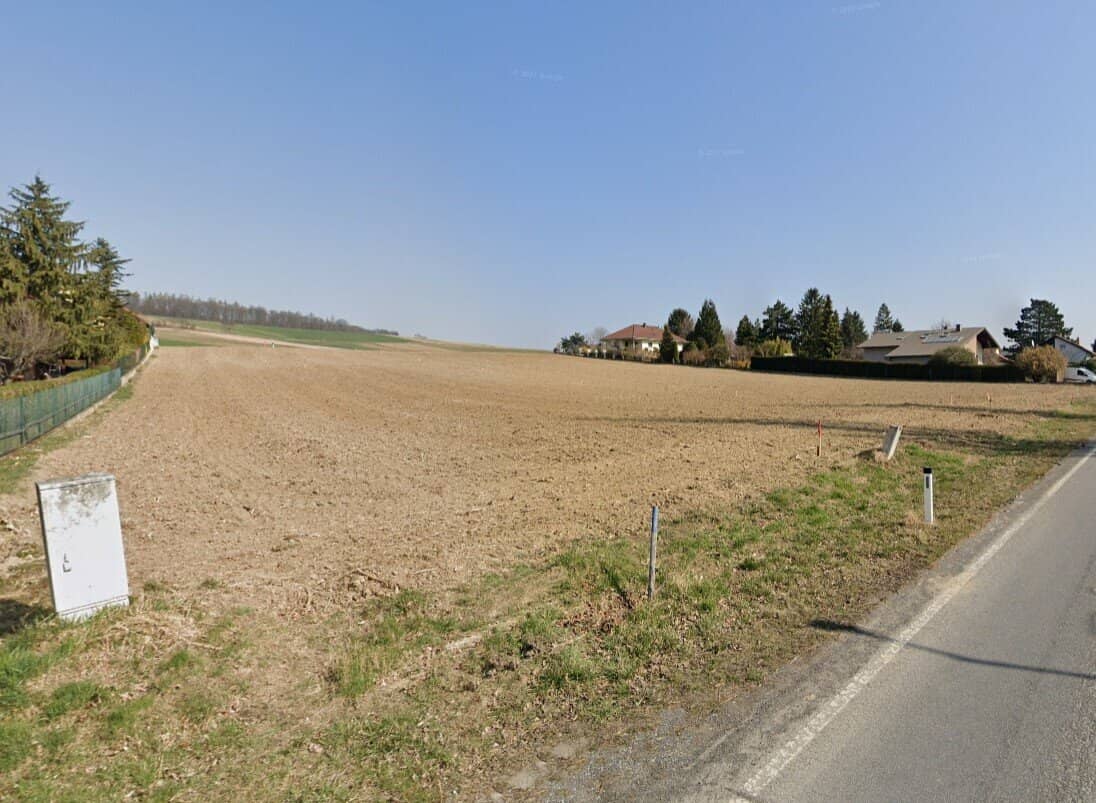 Elsbach (Sieghartskirchen): divisible, drivable from both sides building plot