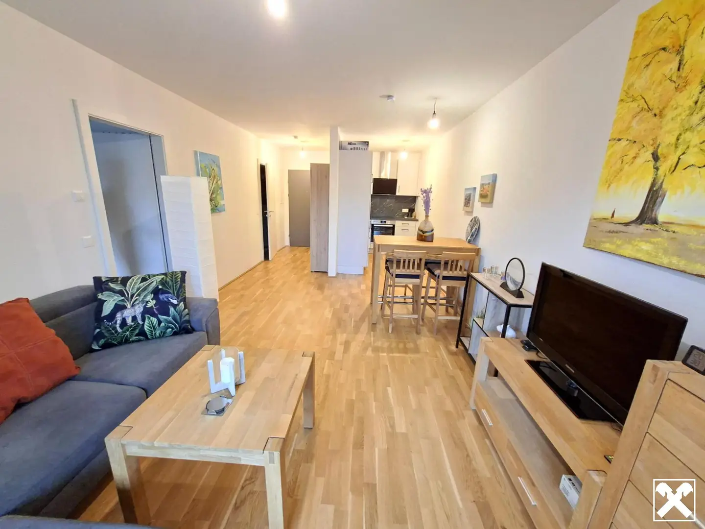 Rented apartment with balcony and underground garage parking