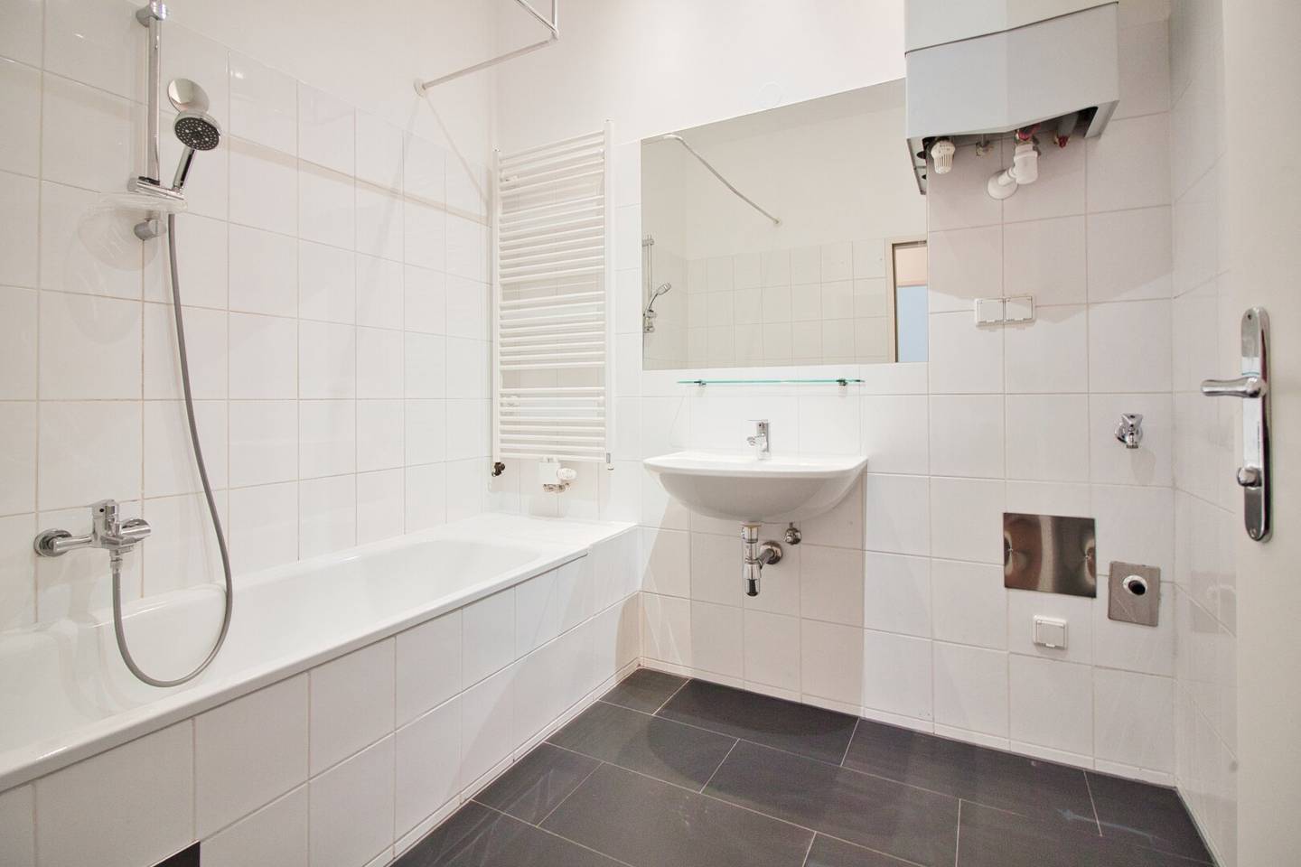 Wohnung Altbau ruhig nahe U3 Kardinal Nagl Platz