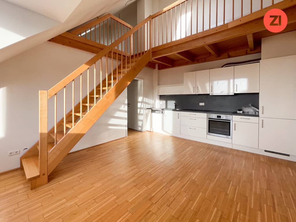 Maisonette apartment with modern kitchen and elevator