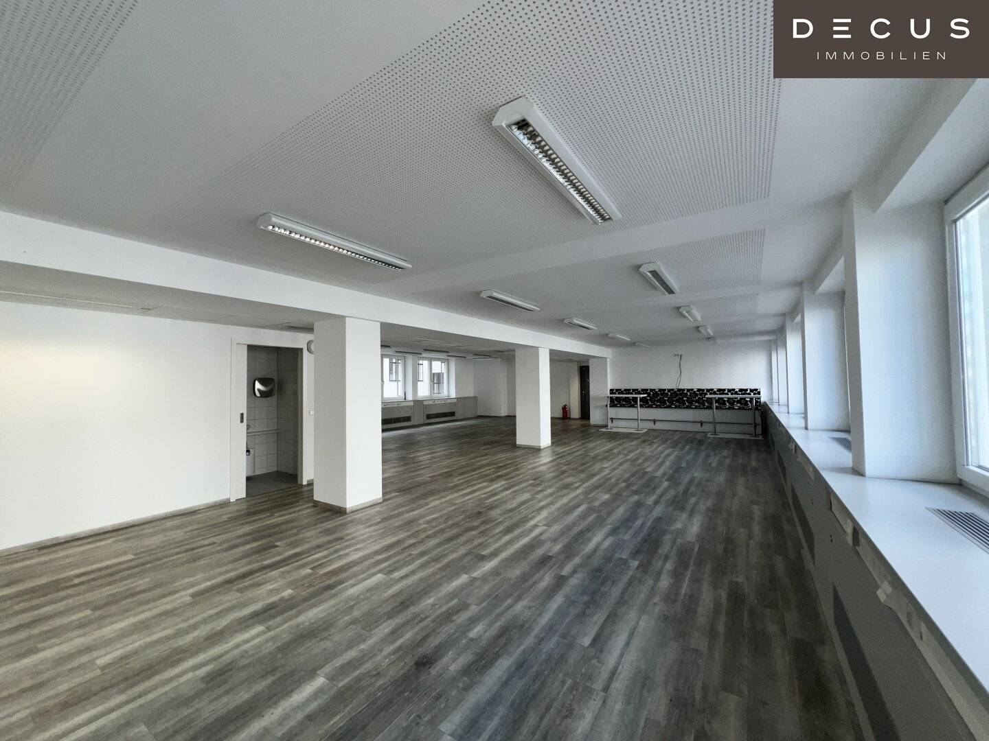 Generous office space in the heart of 1090 Wien totaling around 3,000 m² for your vision