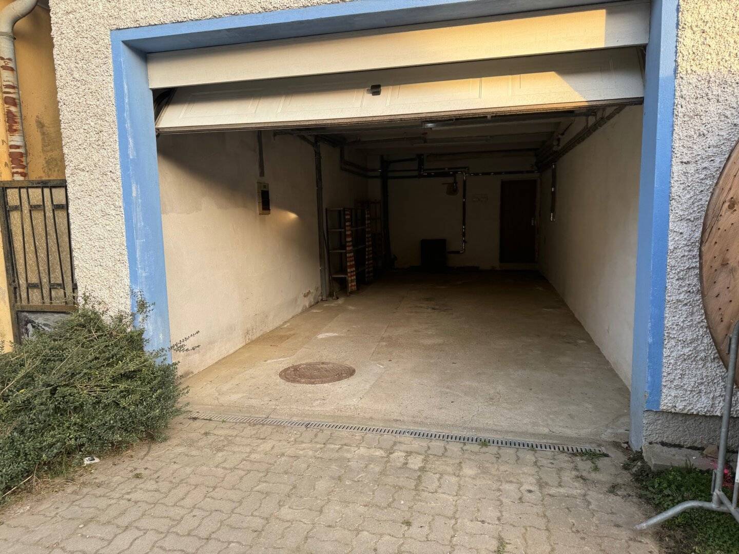 Large single garage/storage for private use in Rust im Tullnerfeld