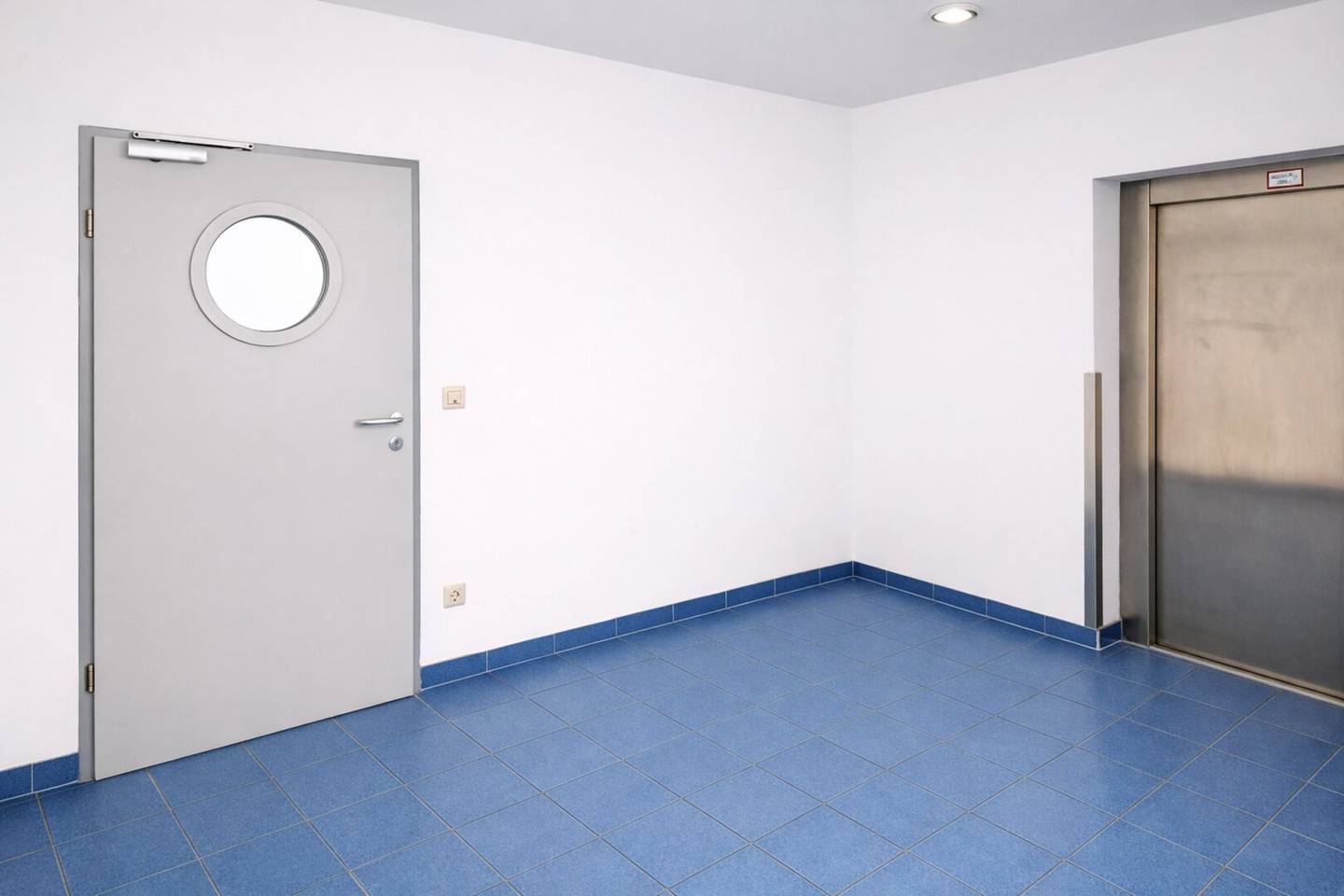 Kombination Geschäftslokal 357 m2 und Lagerfläche 310 m2 zu mieten