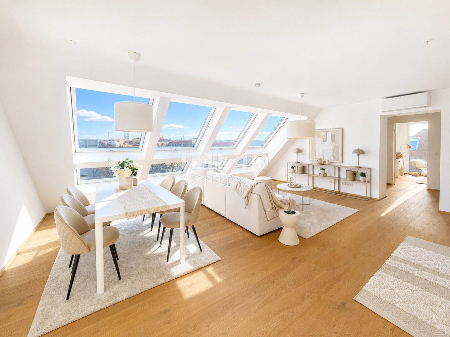 Top floor apartment with rooftop terrace and view