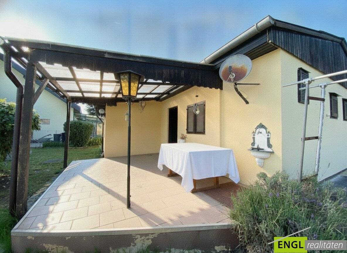 Bungalow in Steinbrunn, ruhige Siedlungslage, großer Garten, Pool