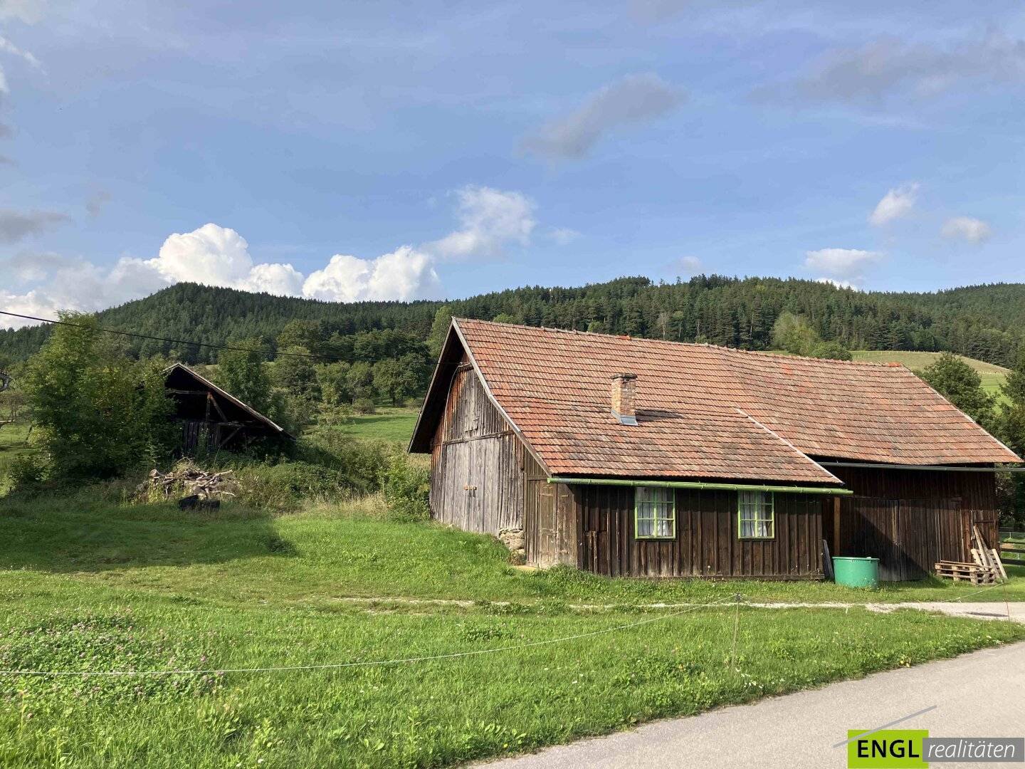Großzügiger Vierkanthof mit 7,2 ha – Raum für Träume und Lebensqualität!