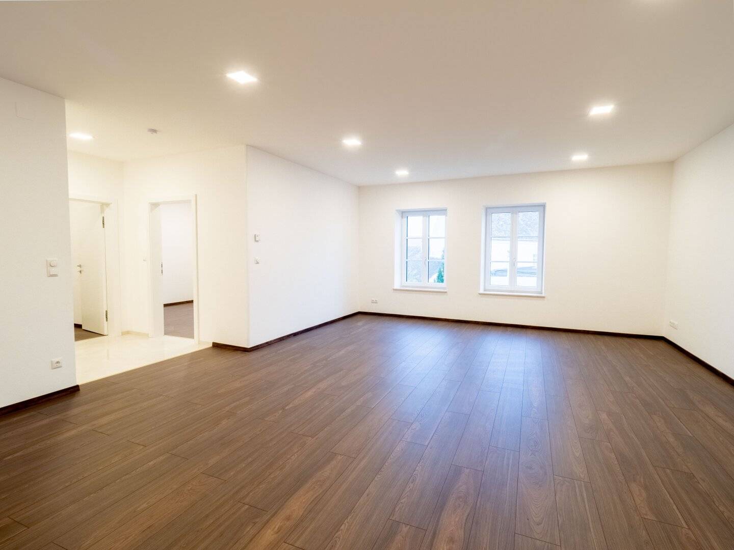 Apartment near Main Square with open kitchen