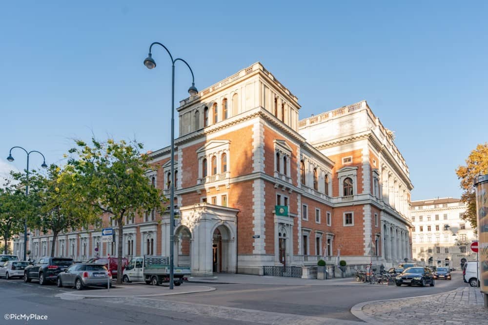 BÜROS IN DER EHEMALIGEN BÖRSE