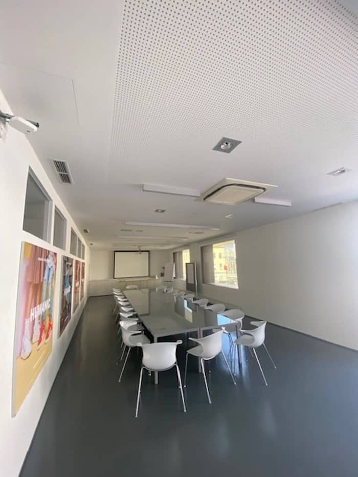 Bürohaus in Wien-Favoriten, 475 m², hohe Räume, Toplage, Lageroption