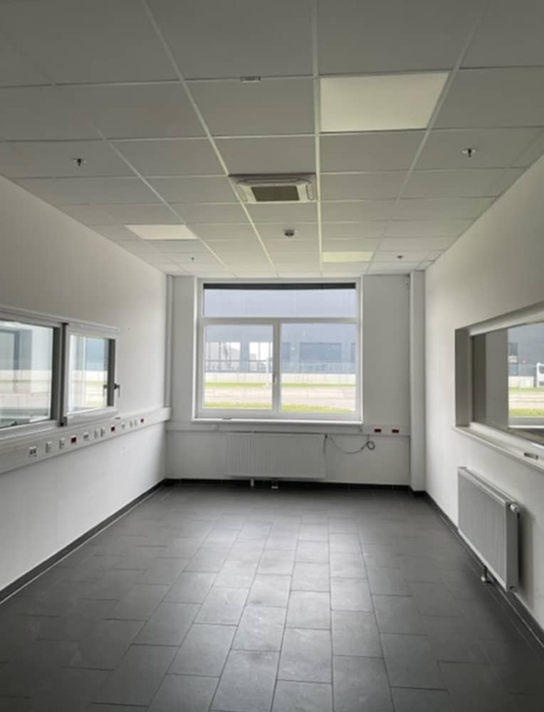 Beidseitig beschickbare Büroflächen 881 m² in Enzersdorf an der Fischa