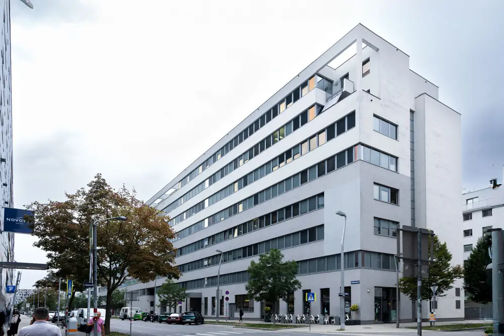 OFFICES WALCHERSTRASSE 11 | 2nd Central