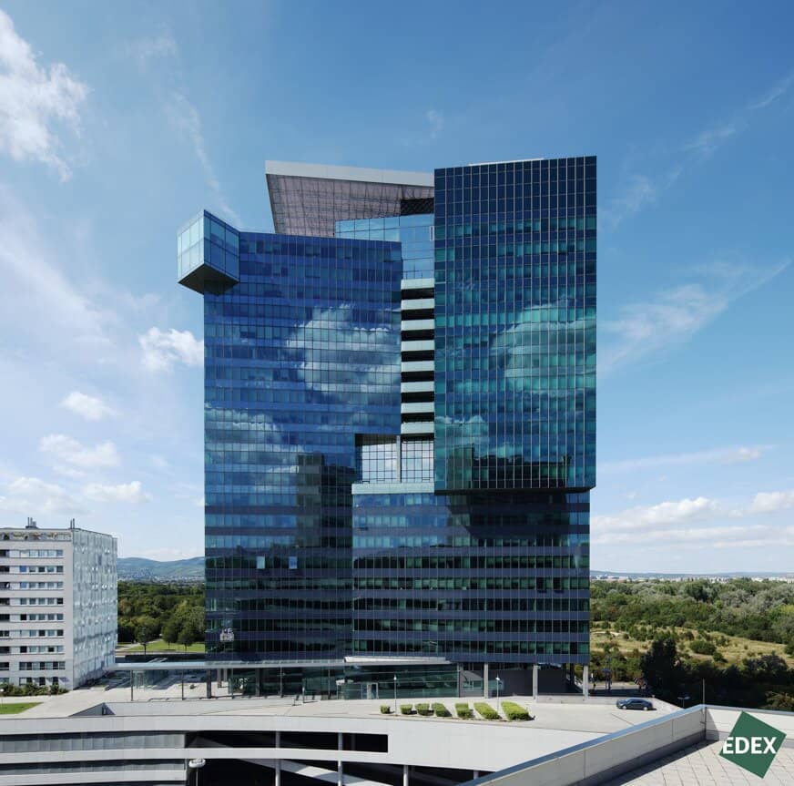 Hochwertige Büroflächen im Saturn Tower VIC Kaisermühlen Wien