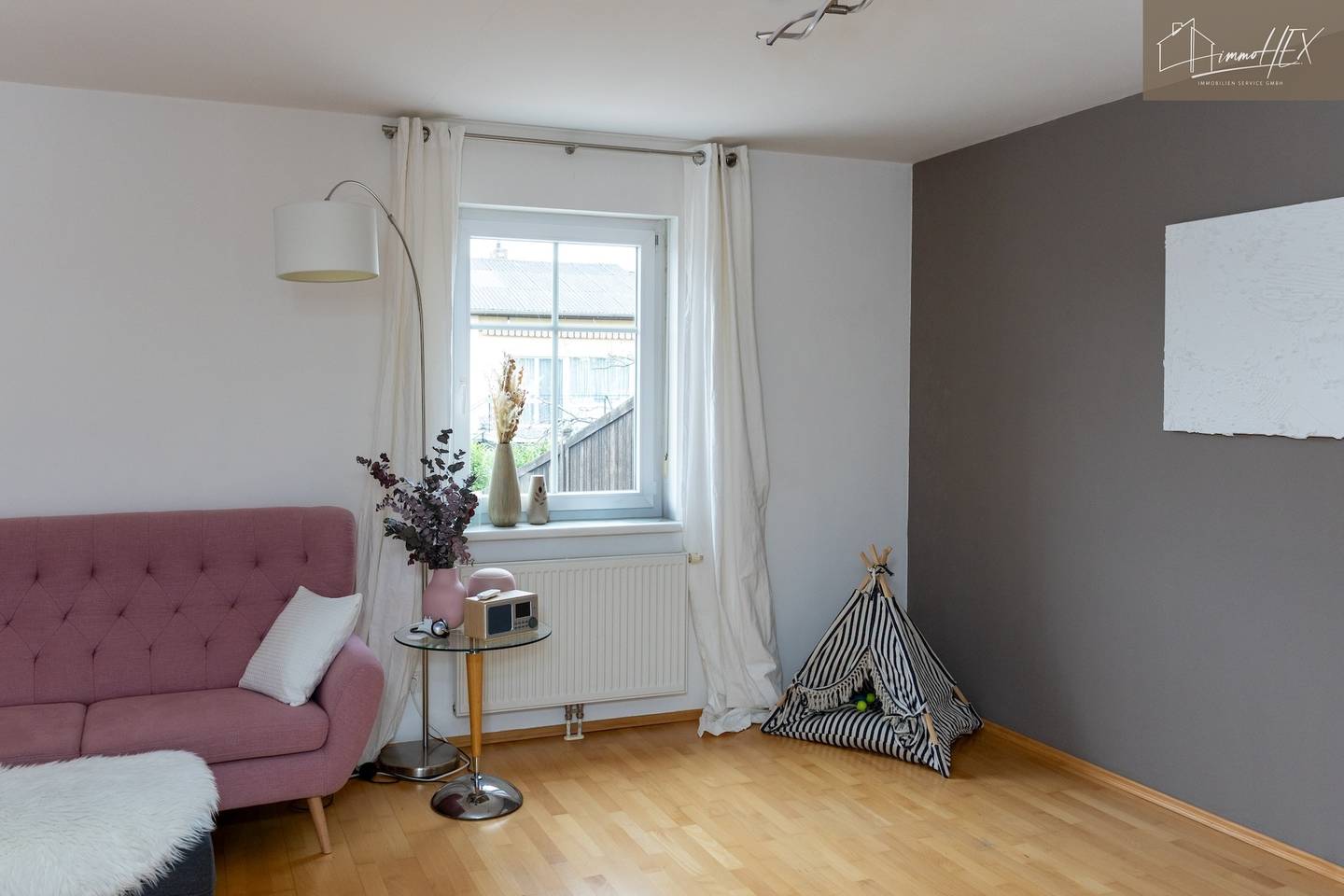 Familienfreundliche Doppelhaushälfte in Gänserndorf-Stadt mit Garage