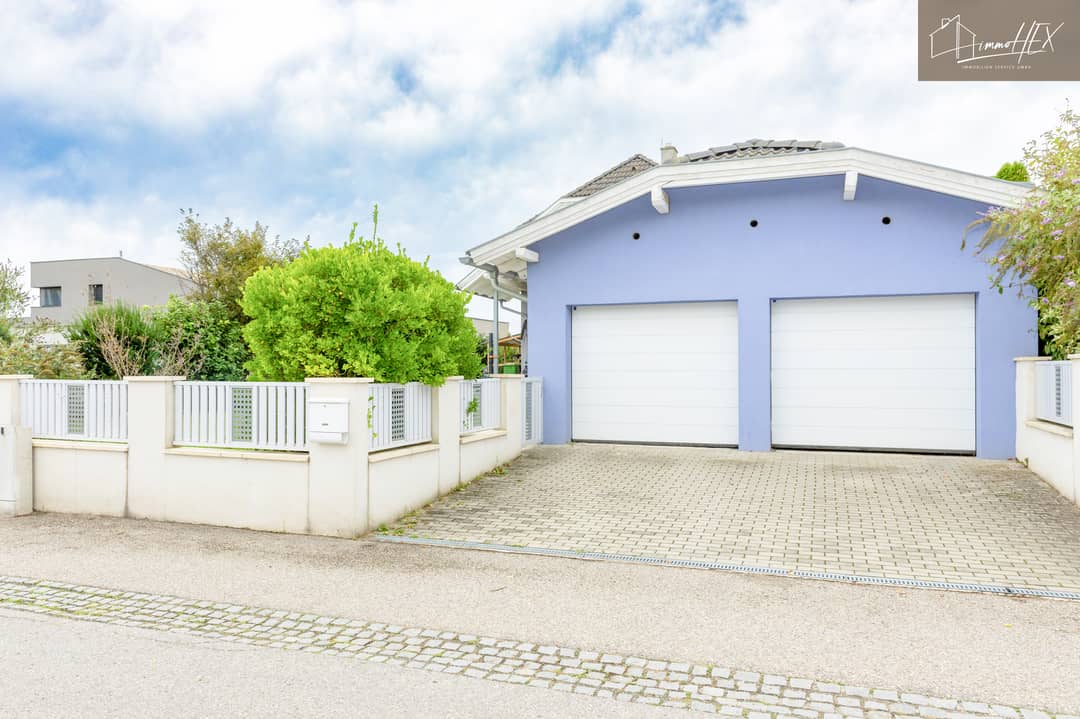 Außenansicht Garage