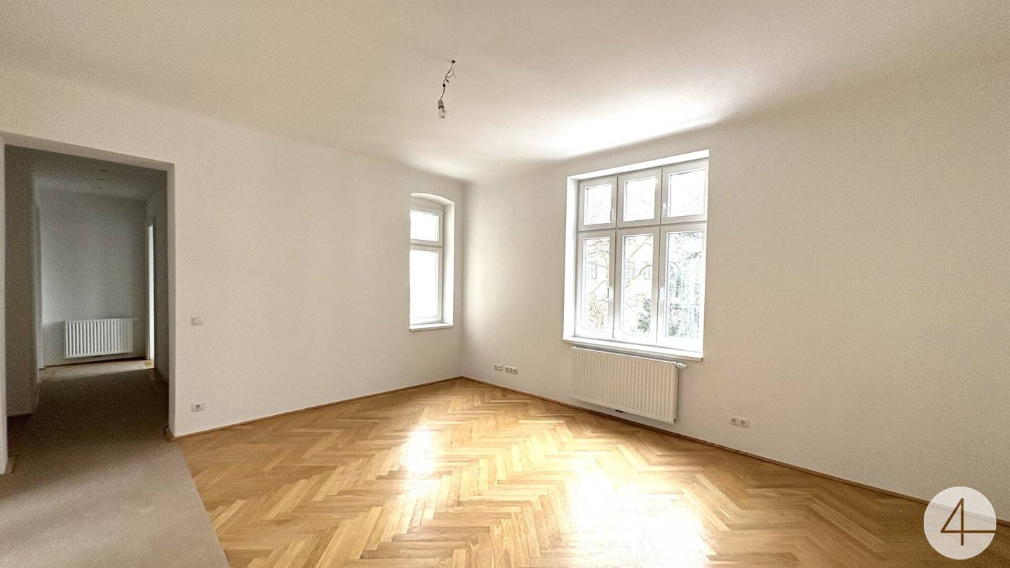First occupancy apartment with terrace in a quiet location