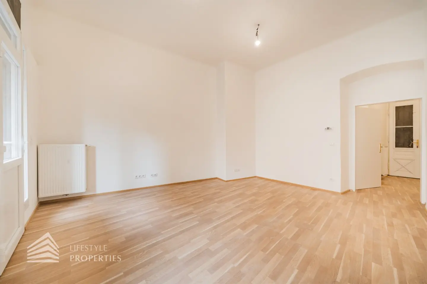 Geschäftslokal in Wien-Hernals, ca. 35 m², große Auslagefront