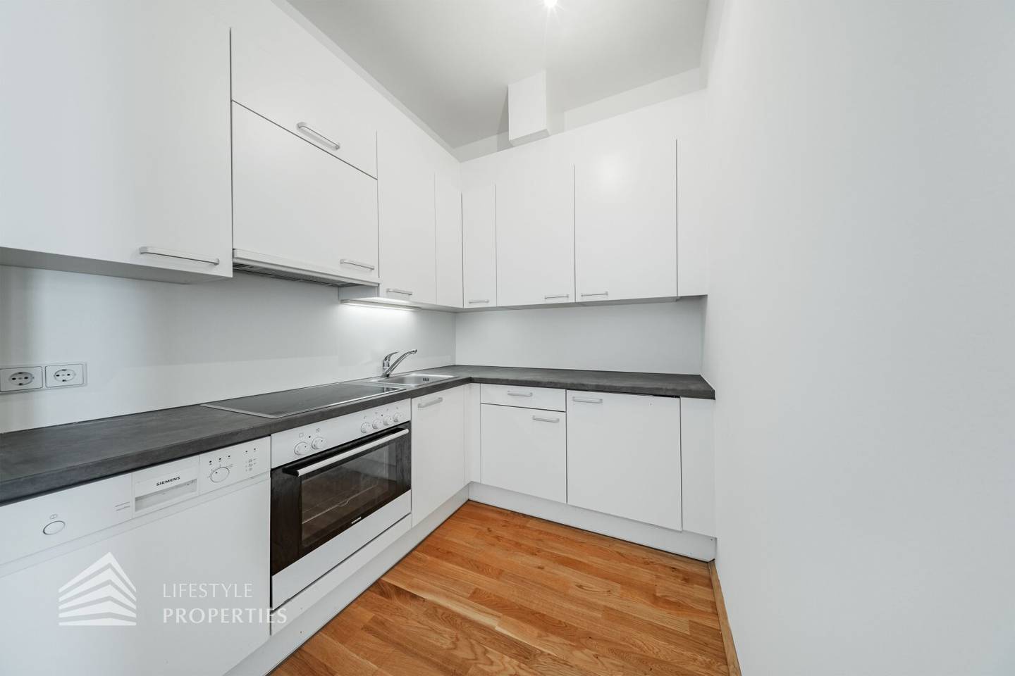 Apartment quiet courtyard at Kardinal Nagl Platz