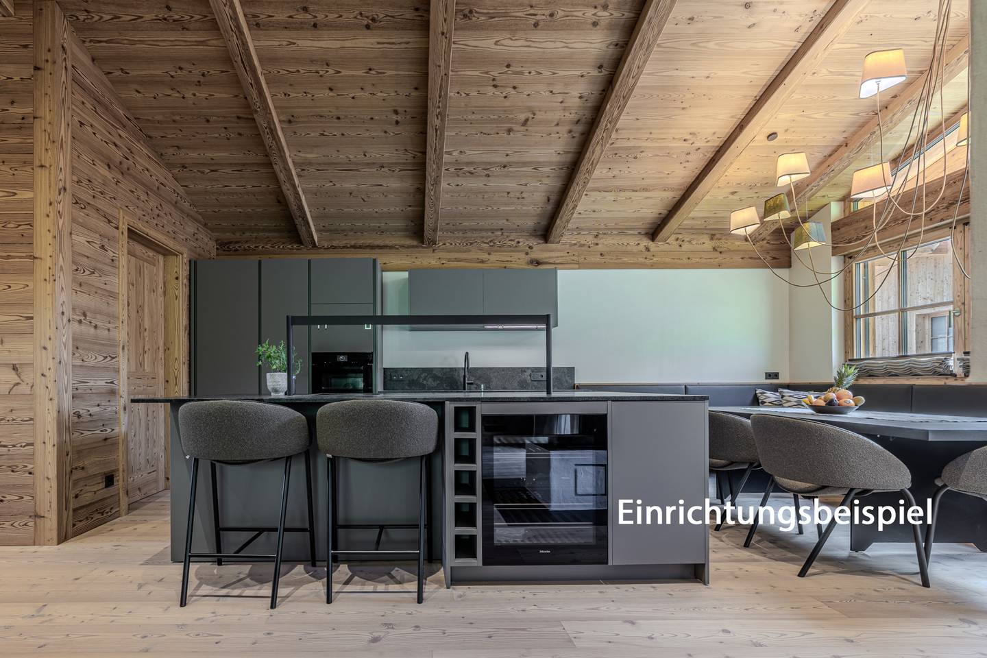 Maisonettewohnung mit Terrassen und Kamin