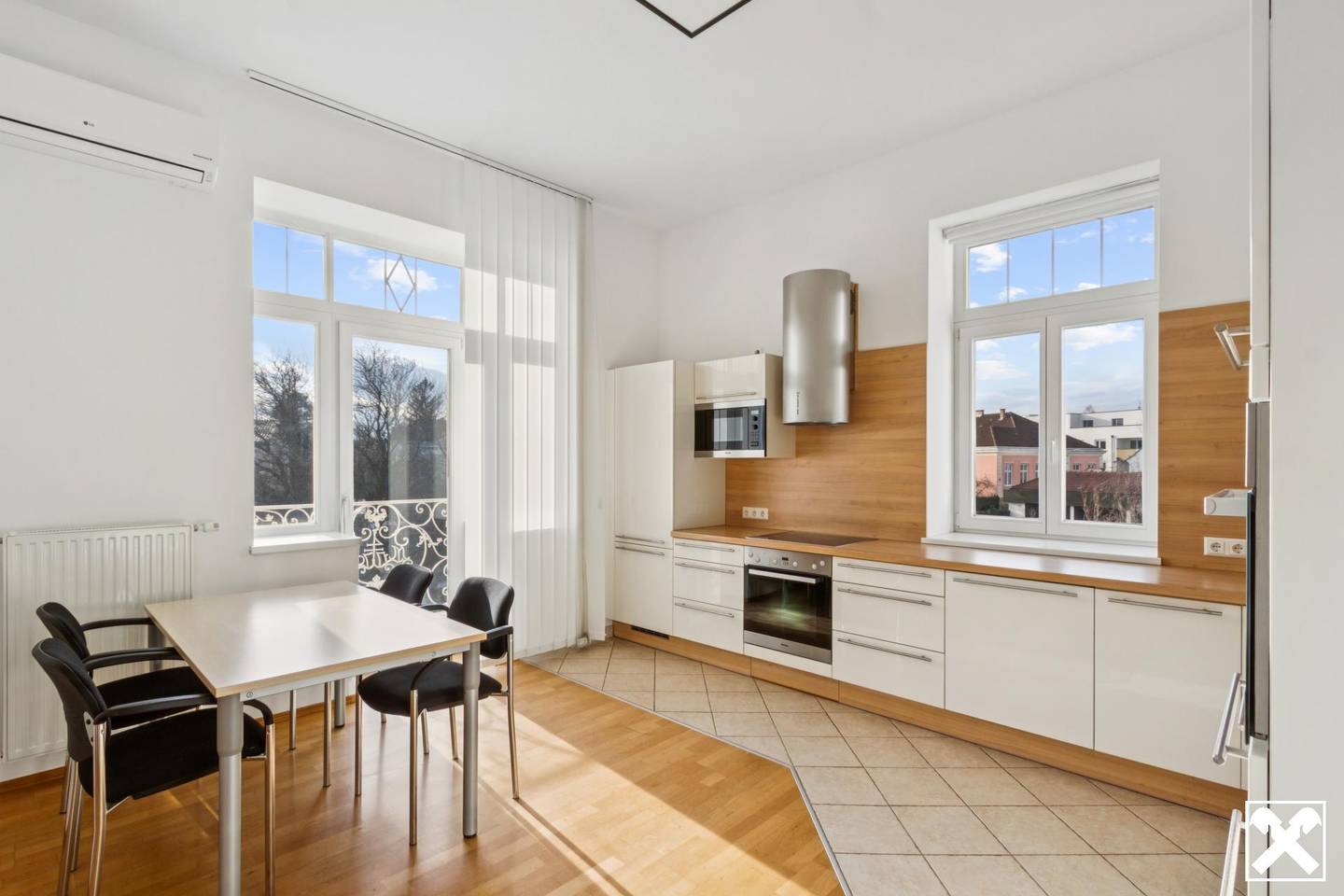 Elegante Villenetage in Altbauwohnung