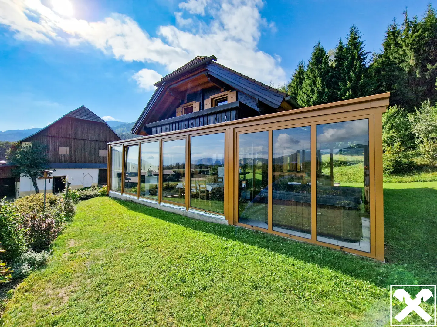 Farm with Horse Stable in Neuhaus