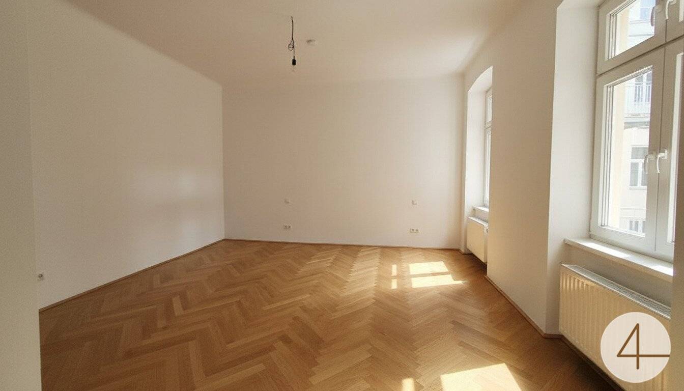 Old building apartment on first floor balcony