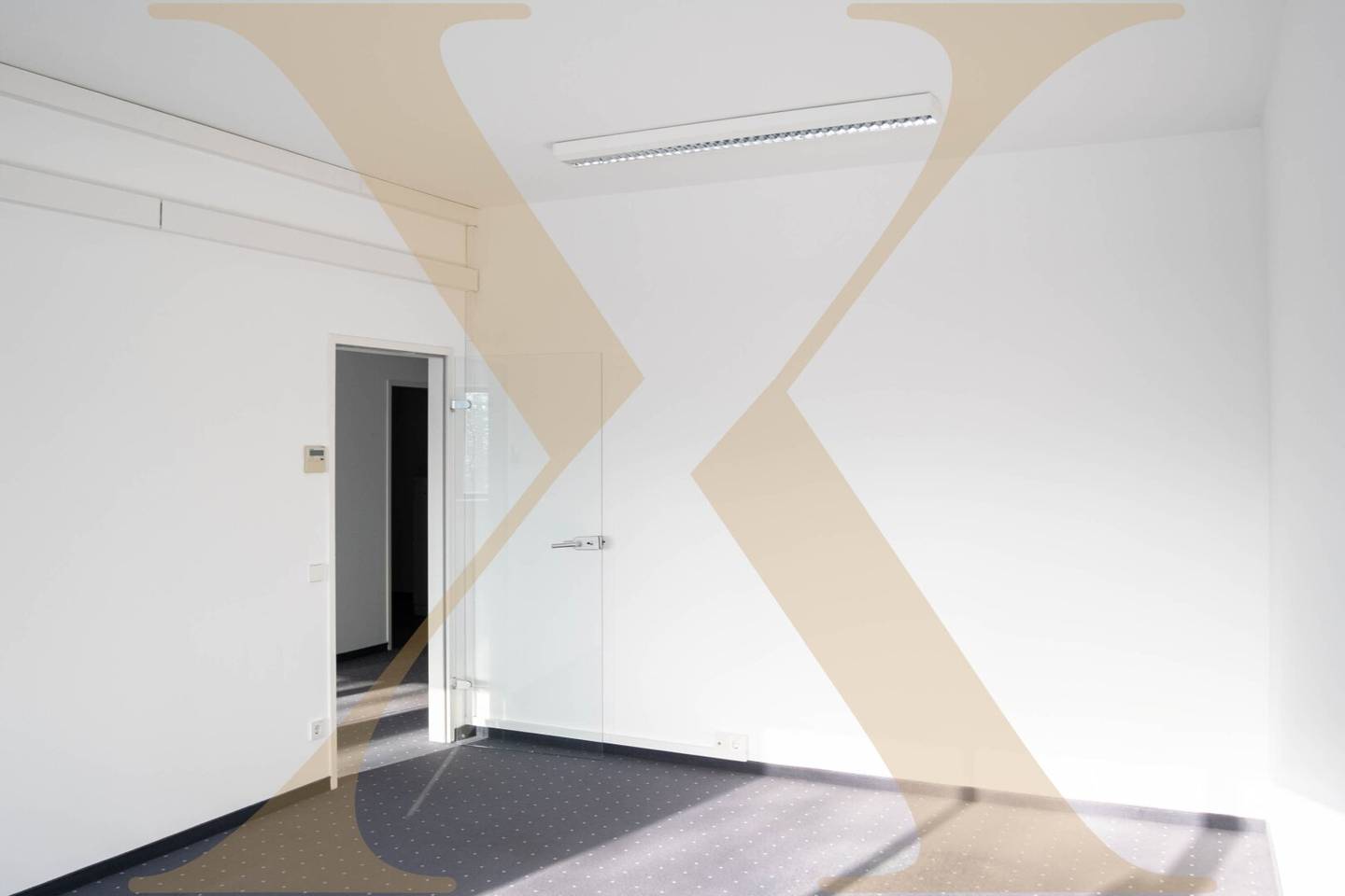 Air-conditioned office space with parking spaces and ideal transport connections in Wels for rent
