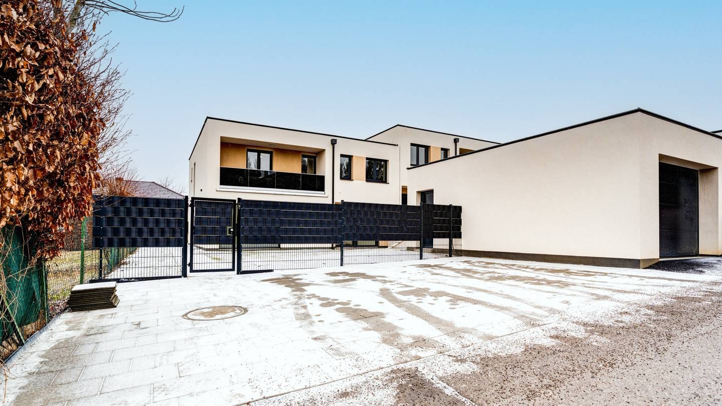 Doppelhaushälfte in Katzelsdorf – 5 Zimmer, Loggia, Terrasse